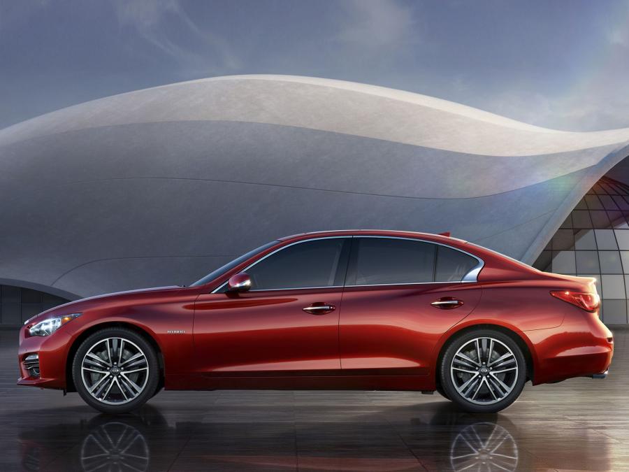  Infiniti Q50 Hybrid 2013 года  (фото 4 из 6)